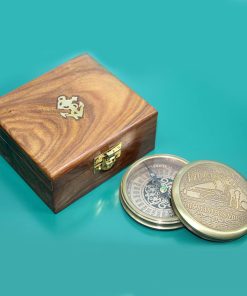 Ahşap Kutulu Kapaklı Pirinç Pusula 11x10 cm – Vintage Navigasyon ve Lüks Hediye Seti