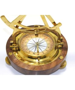 Alternative view of Ahşap Tabanlı Pirinç Dürbün – Pusulalı Masa Üstü Dekor Modeli (25×28 cm)